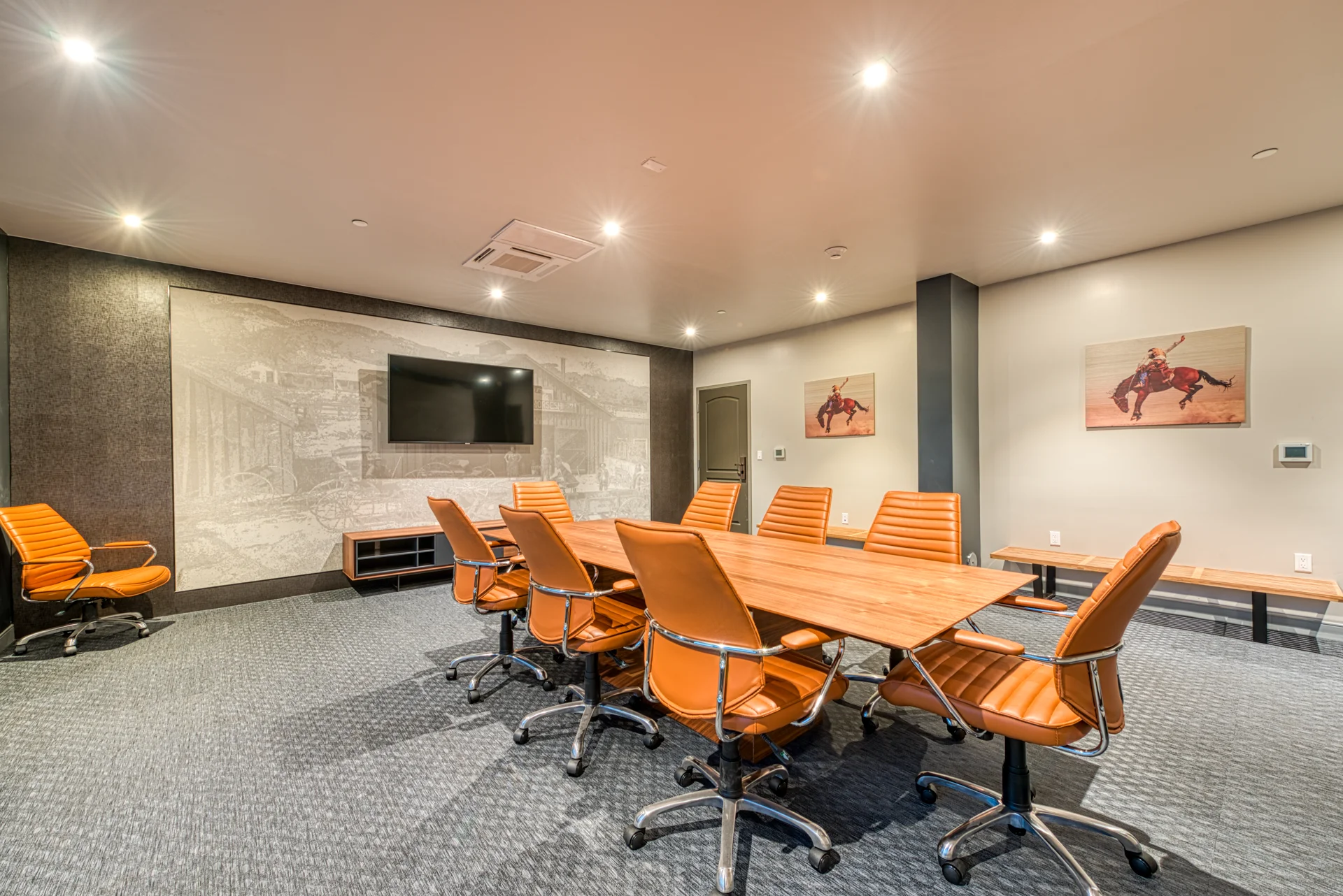 Lexen Hotel Meeting Room